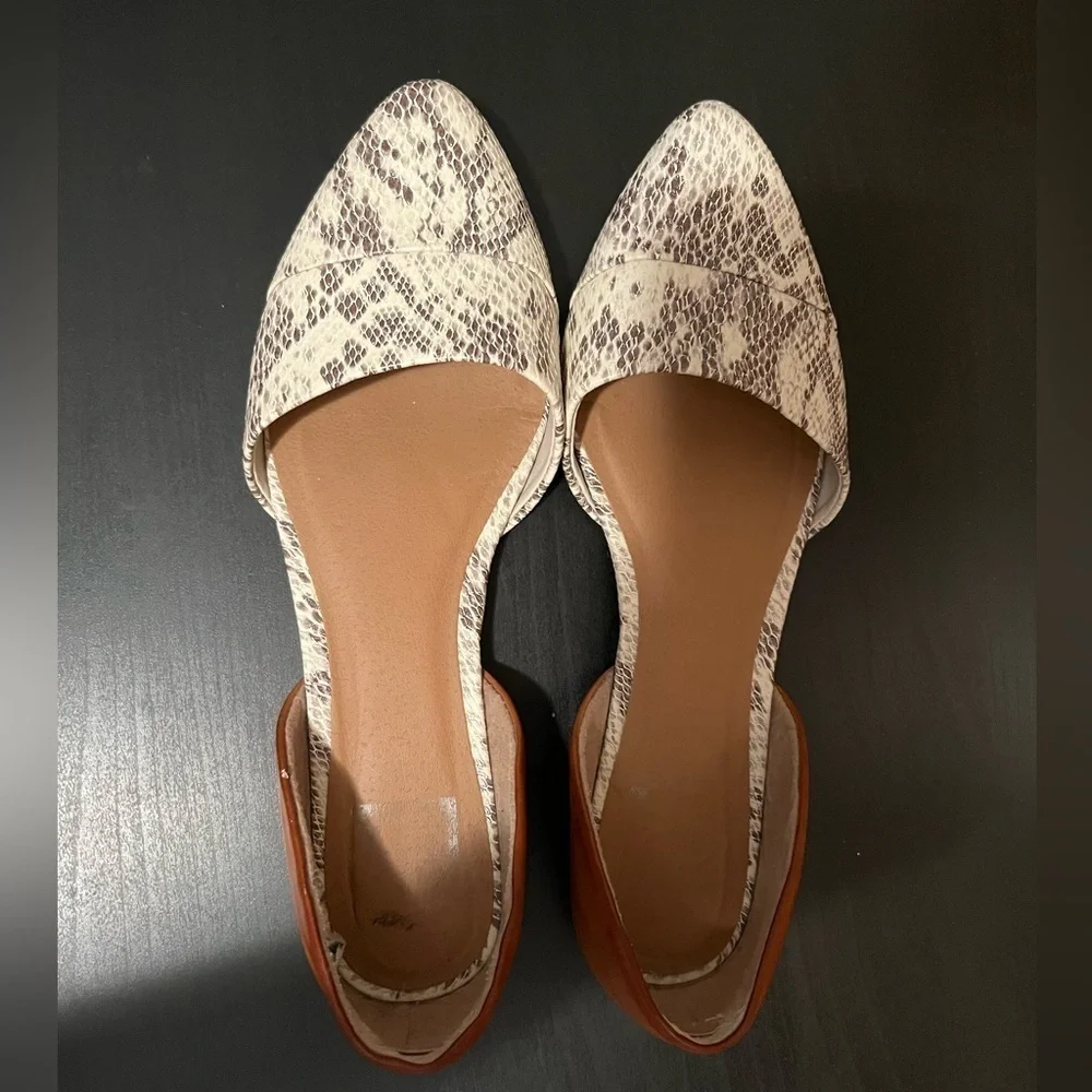 DV by Dolce Vita Snakeskin Flats